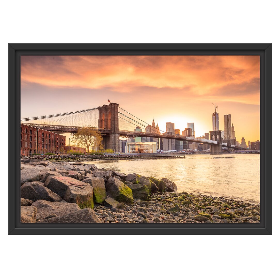 Gerahmtes Wandbild Brooklyn Bridge Sonnenuntergang