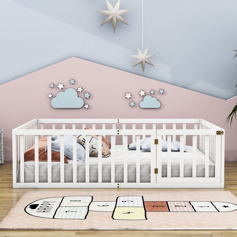 Guerriero Wooden Daybed Frame with Fence, Full / Double, White