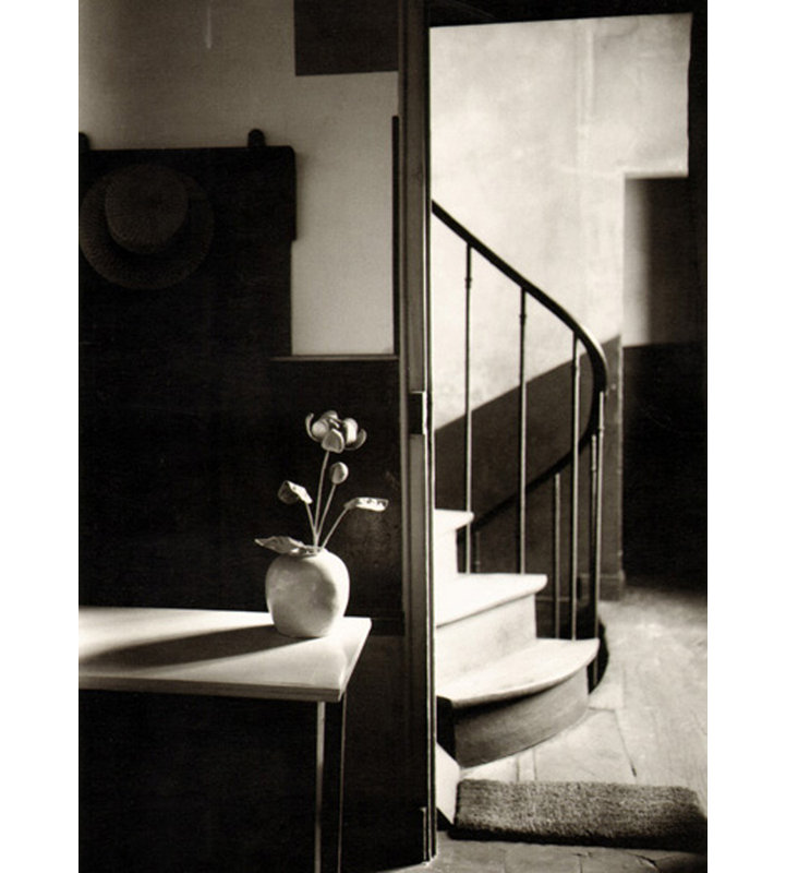 Chez Mondrian, Paris, 1926 MCG-K790, H 18 po x l 13 po