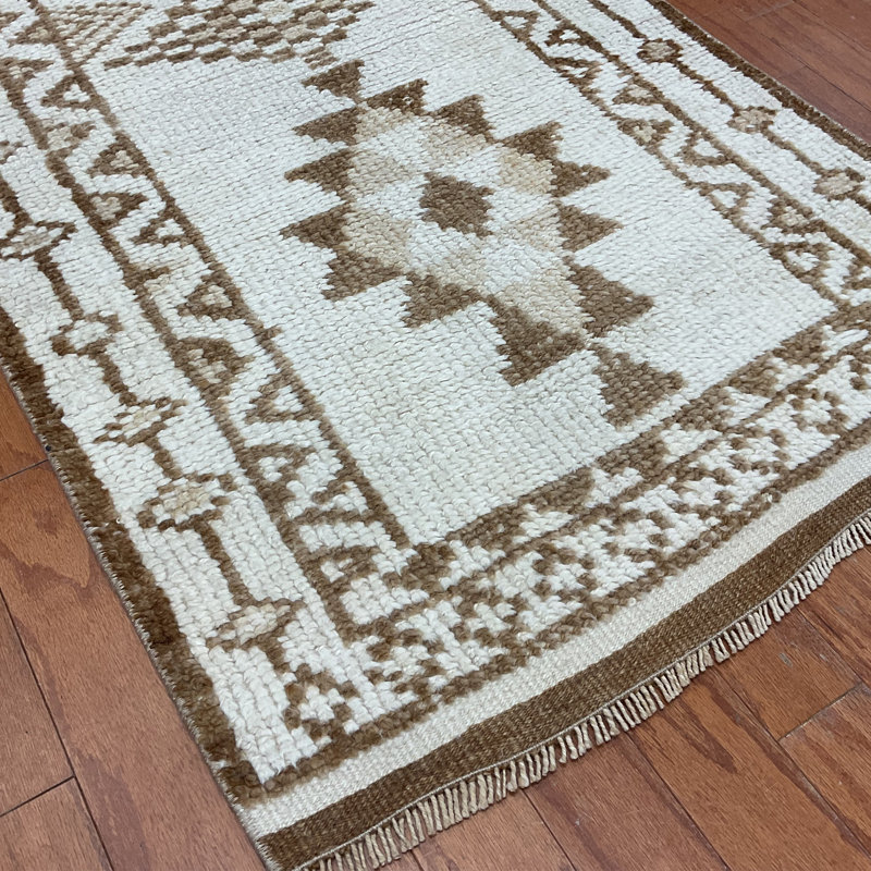  Handmade Turkish Oushak Wool Runner