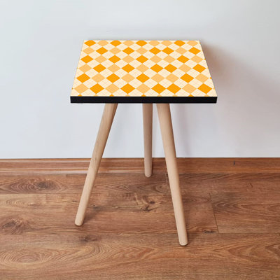 Table d'appoint moderne avec pieds en bois de hêtre, orange et crème, 13,8 po x 16,5 po x 13,8 po | 100% panneau de fibres à densité moyenne, épaisseur: 0,7 pouce | Conception argyle élégante, parfaite pour le salon et la chambre à coucher, compacte et fonctionnelle
