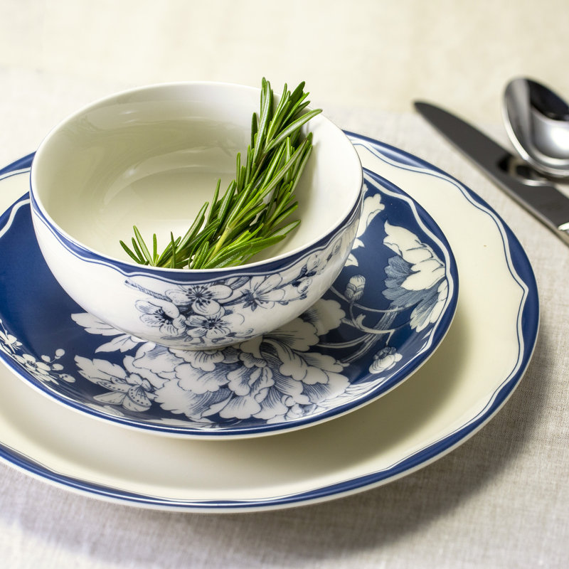 Blue and White Floral Porcelain Dinnerware Set, Service for 4