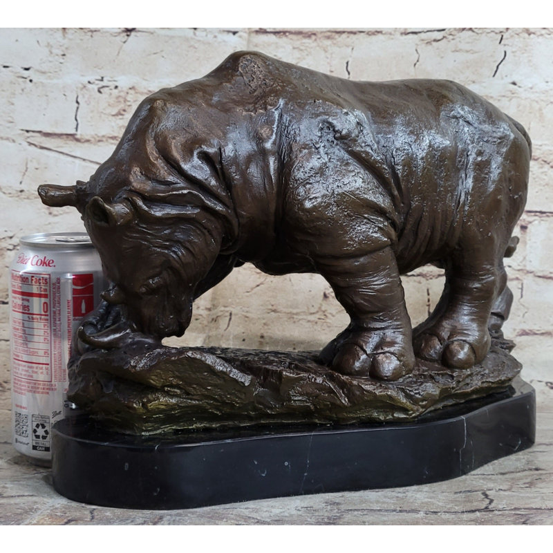 Figurines et sculptures vilias