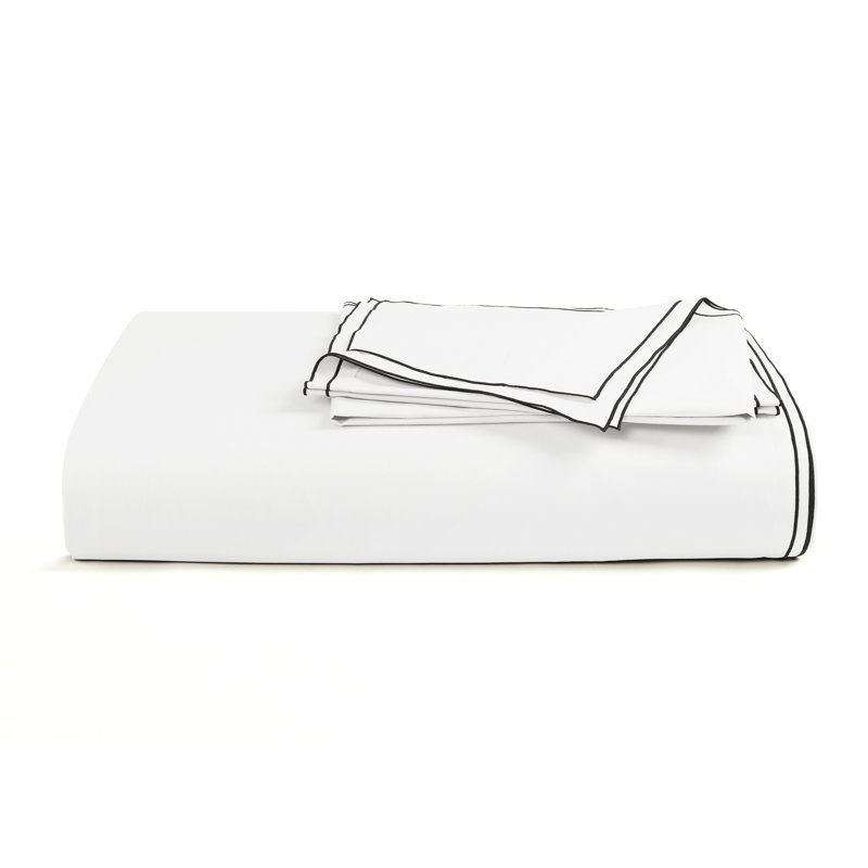 Hampton Double Flange Embroidered Contrast Edge Duvet Cover 3 Pieces Set, White, Queen Duvet Cover + 2 Standard Shams