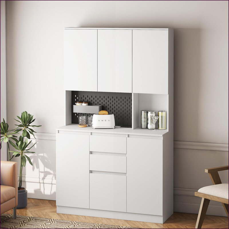 Armoire de cuisine, buffet autoportant blanc moderne de 74 po avec station de charge et amp; Support pour micro-ondes | Panneau de particules E1 | Panneau de fibres à densité moyenne de 3 mm