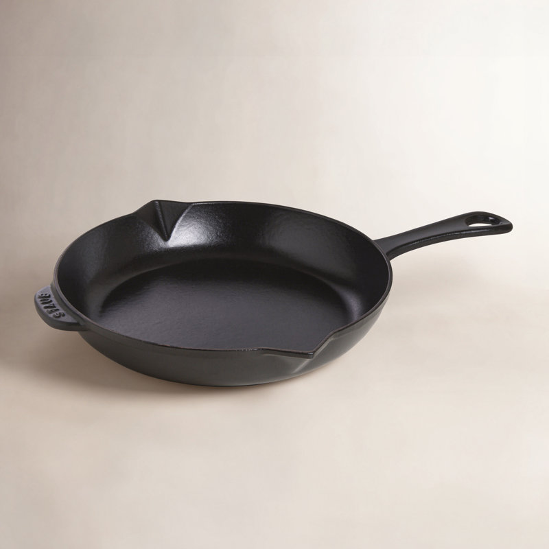 Poêle à frire en fonte Staub, 12", Noir mat