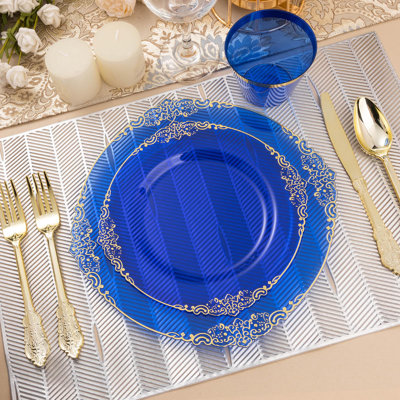 350 assiettes en plastique pour 50 personnes, 50 assiettes jetables avec garniture comprenant 50 assiettes à dîner et à dessert, 150 couverts, 50 tasses, 50 serviettes de table