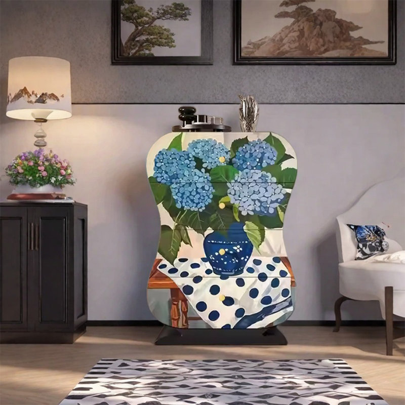 Spacieuse armoire décorative en bois de frêne