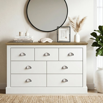 Sufy Octave 7 Drawer Chest