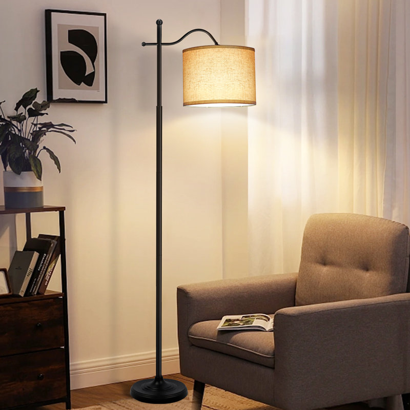 Lampe sur pied arquée à intensité variable 67 po avec télécommande Mildreth