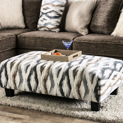 Revêtement en microfibre douce de conception contemporaine avec pieds en bloc effilés, poids du produit 40 lb, hauteur du colis 18 po