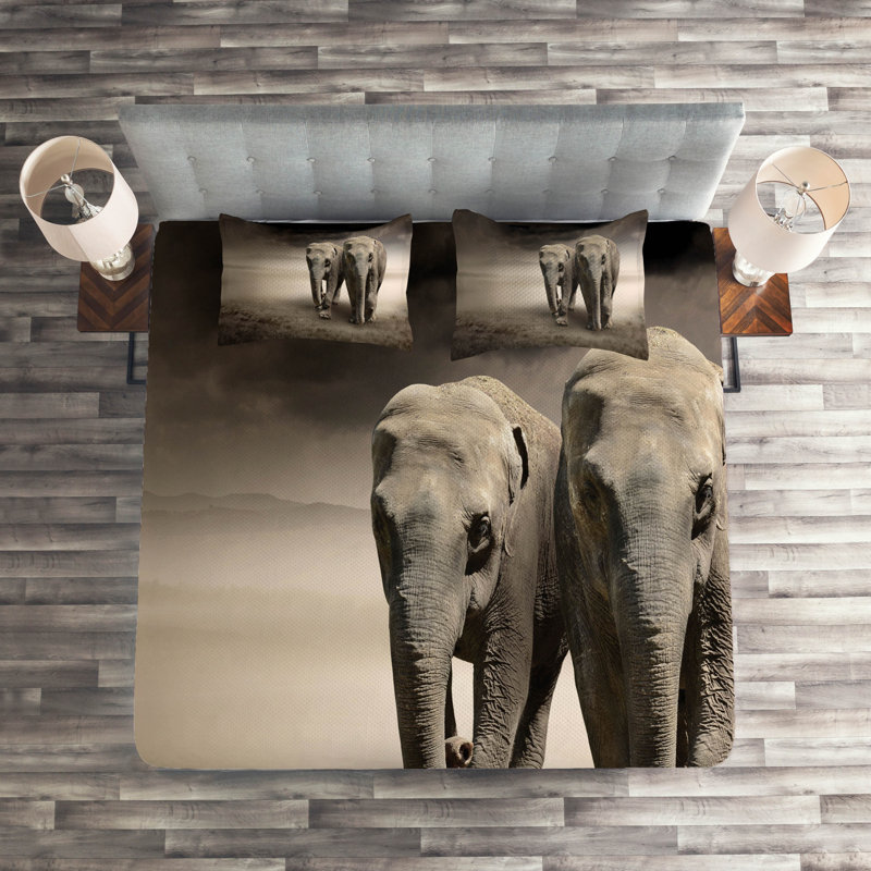 Elephant Rustic Polyester Coverlet, King Bedspread + 2 Shams