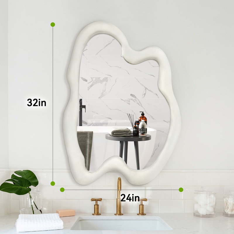 Miroir asymétrique en bois manufacturé Debanhy, Beige, 32 po x 24 po