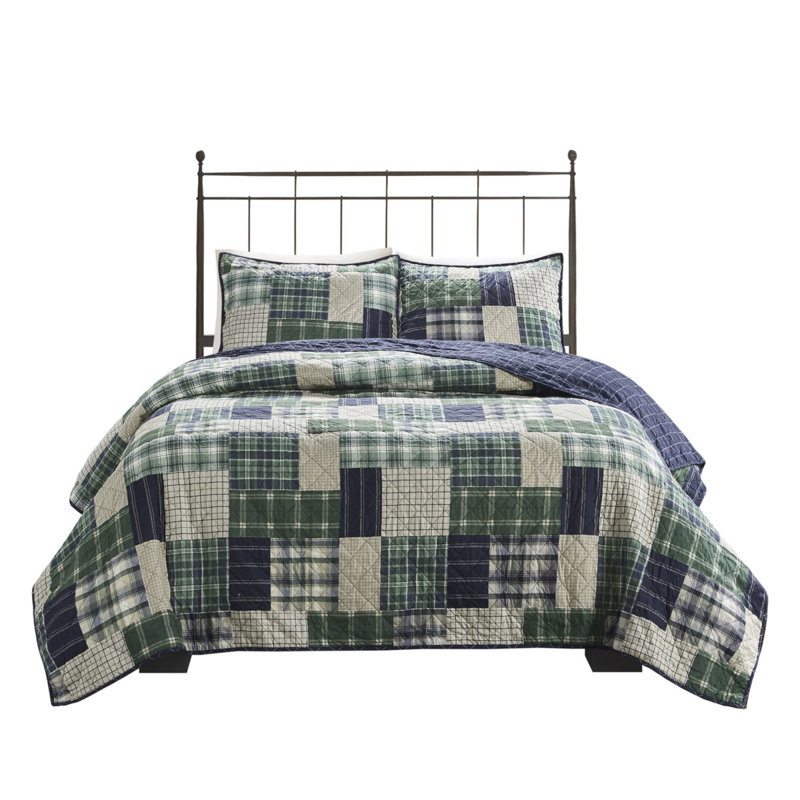 Madison Park Timber Lodge-style Reversible Quilt Set