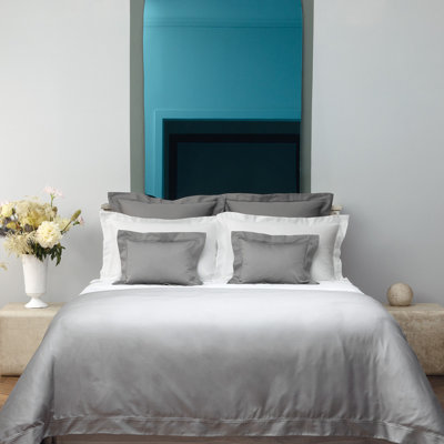 Triomphe Bedding
