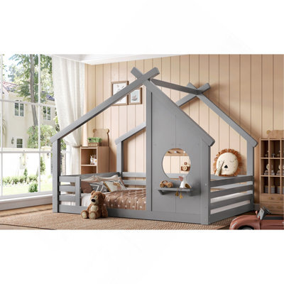 Lit double au sol avec fenêtre et petite tablette, lit en bois massif avec toit en forme de maison, sans sommier