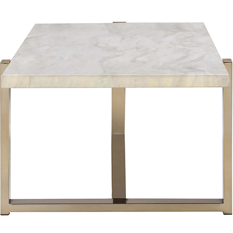 Table basse blanche et champagne
