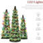 Ensemble de 3 sapins de Noël XL en céramique, pré-illuminés et peints à la main, décorations de table pour les fêtes avec ampoules multicolores et lumières DEL vertes.