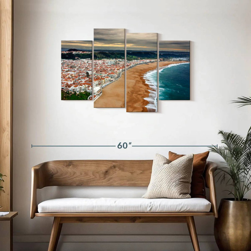Gillard Nazare Seaside Town