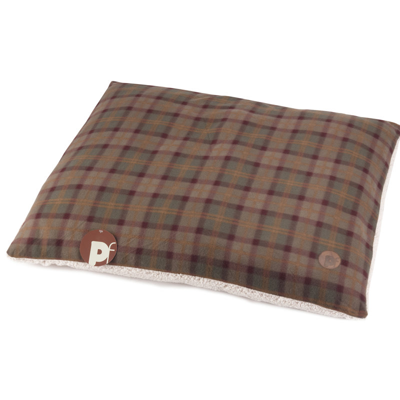 Pet Bed, Medium (76cm W x 56cm D x 14cm H)
