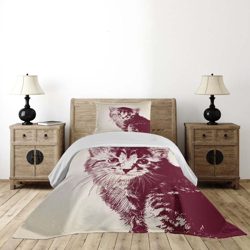 Twin White Quilted Bedspread Set with Cat Design