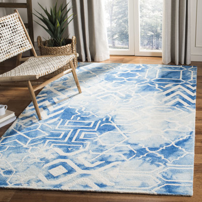 Dip Dye Hand Tufted Wool/Cotton Geometric Rug in Ivory/Blue