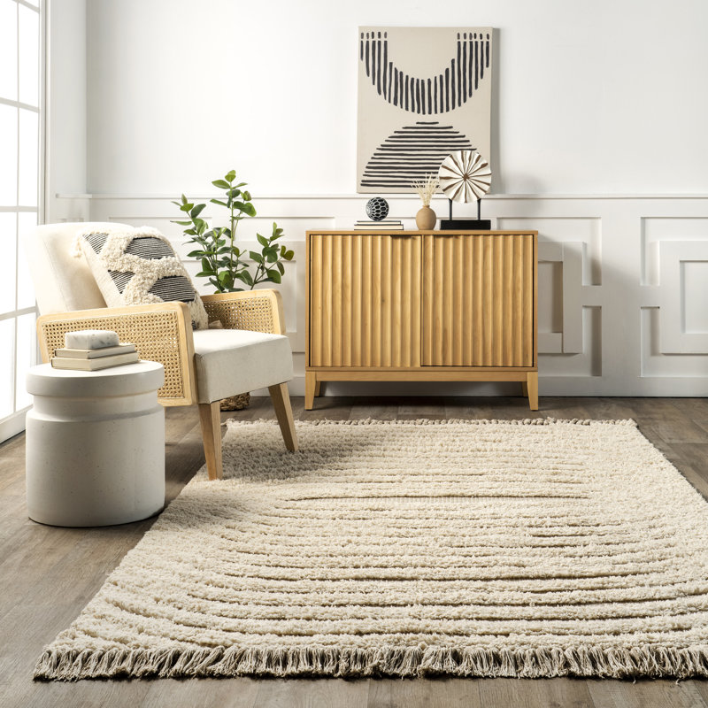 Ivory Hand-Tufted Wool and Cotton Shag Rug 4' x 6'