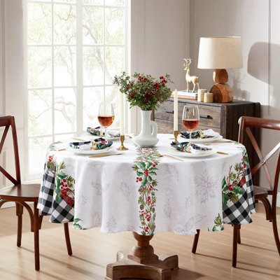 Kamesha Holly Farmhouse Charm Holiday 70" Round Fabric Tablecloth