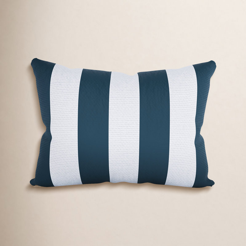 Coussin intérieur / extérieur Amala Sunbrella®, Refuge indigo rayé Sunbrella®