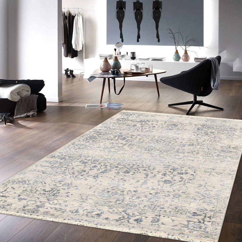 Gray Hand-Knotted Wool and Viscose 4' x 6' Rug