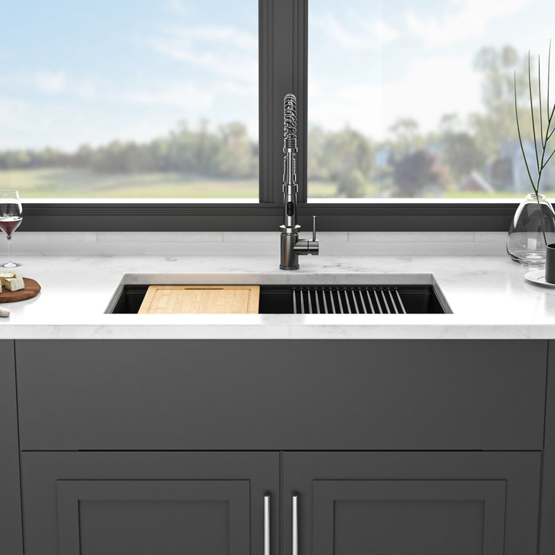 Évier encastrable 33 x 19 po en composite de quartz noir - haut avec succes inclus