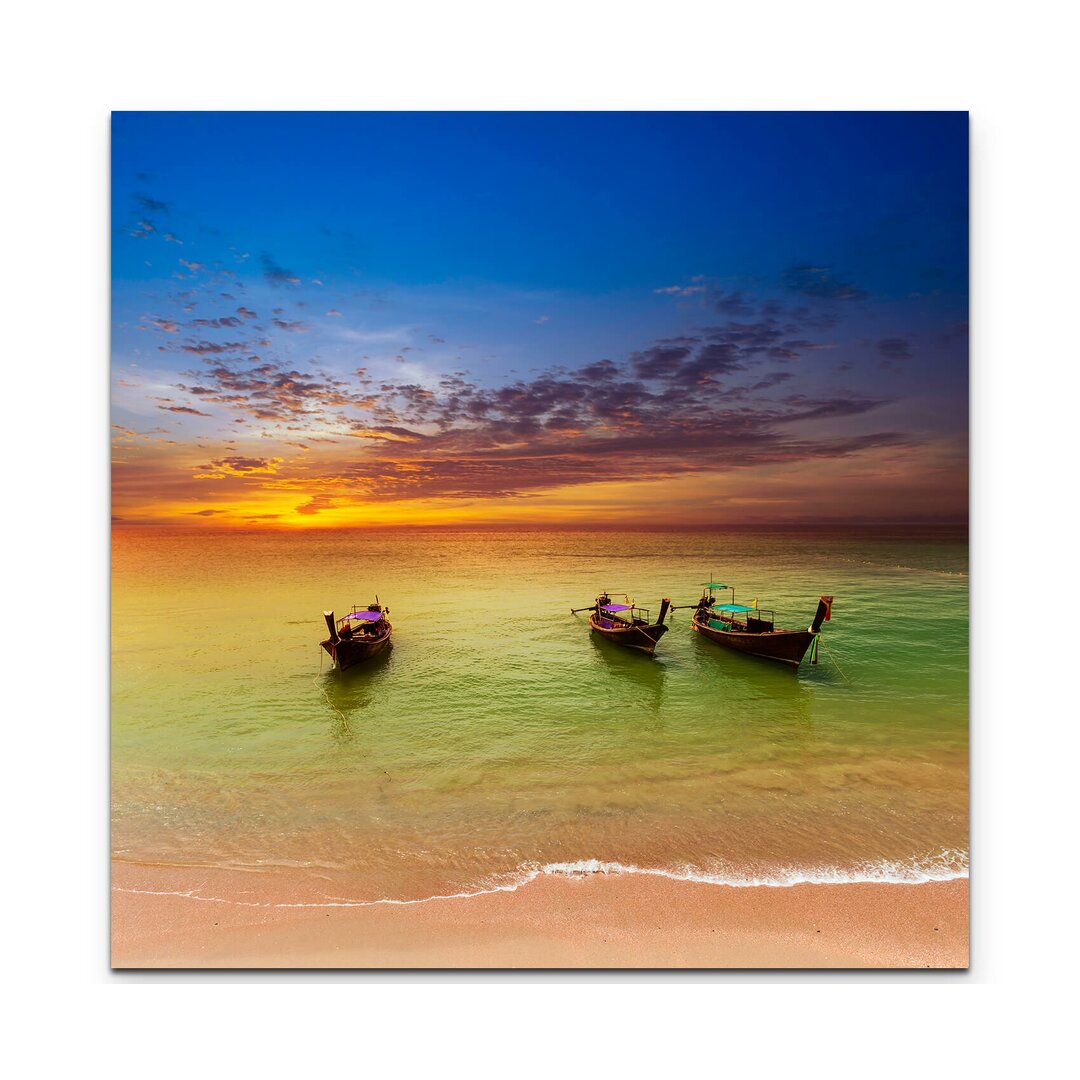 Leinwandbild Boote am Strand in Thailand