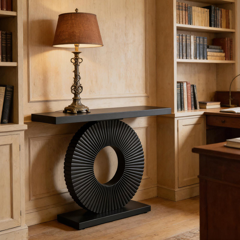 Élégante table de canapé avec cadre en forme de fleur et lignes courbes, parfaite pour la vie moderne et un décor élégant.