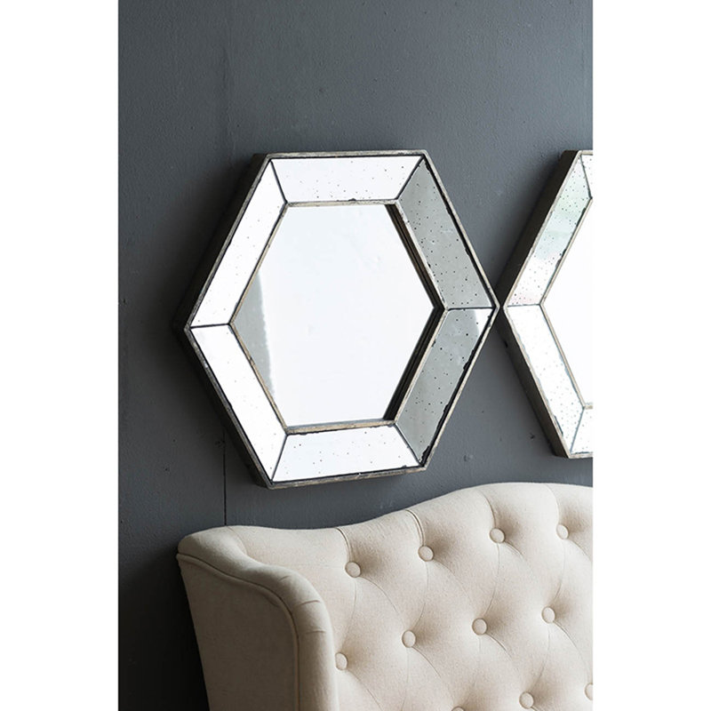 Miroir mural 21 "x 18"