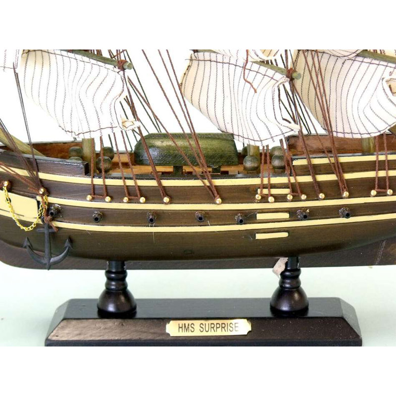 Bateau modèle surprise Harcrest