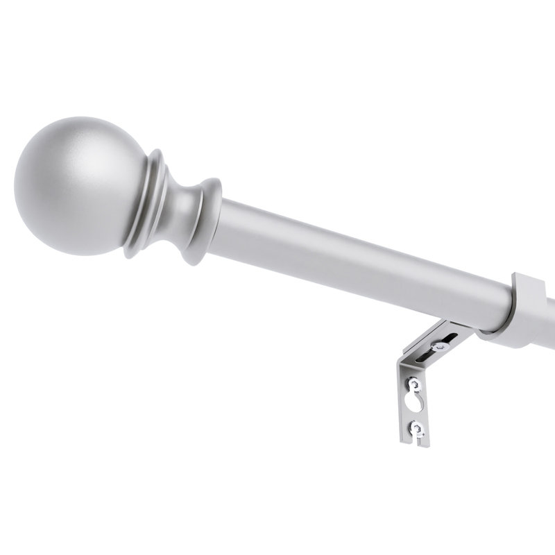 Tringle à rideaux ajustable robuste de 1 po avec embouts sphériques Danikah, 168" - 240", Argent mat