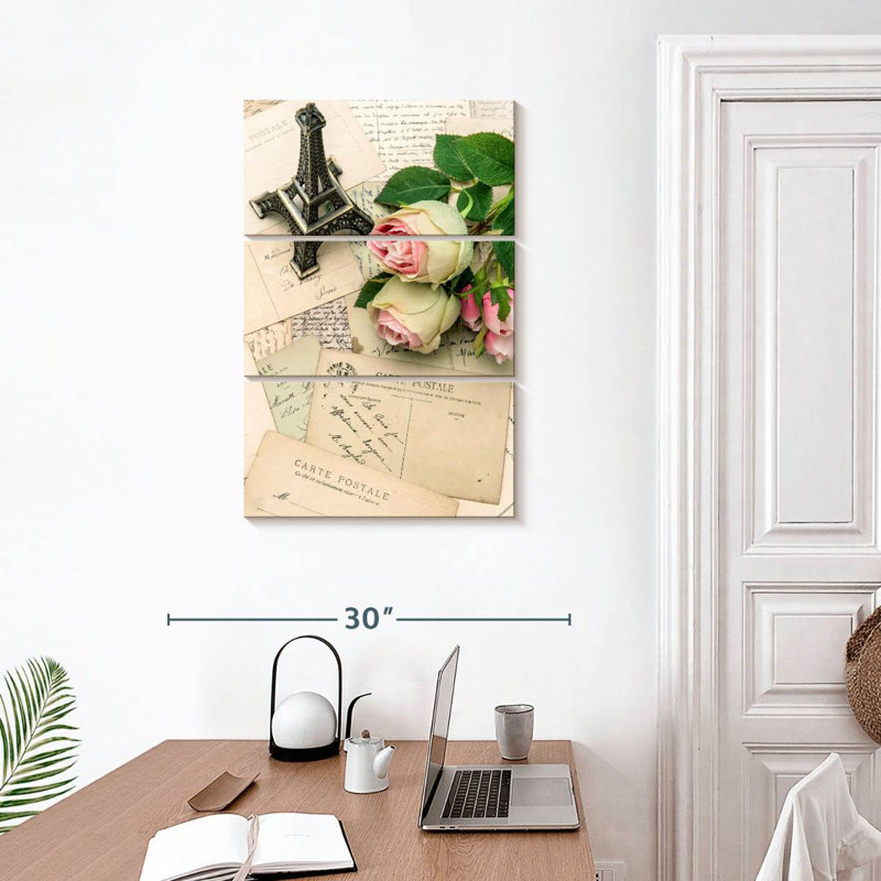 Hardie roses sur des cartes postales françaises, H 32 po x l 20 po
