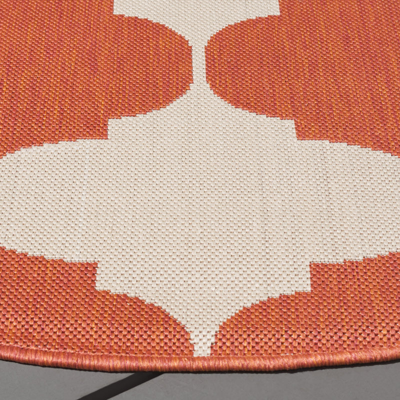 Herefordshire Performance Geometric Indoor/Outdoor Area Rug, Round 5'3"