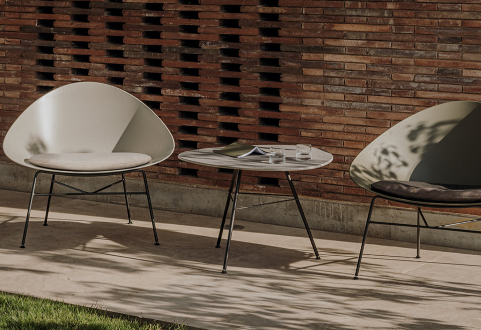 Outdoor Lounge Chairs