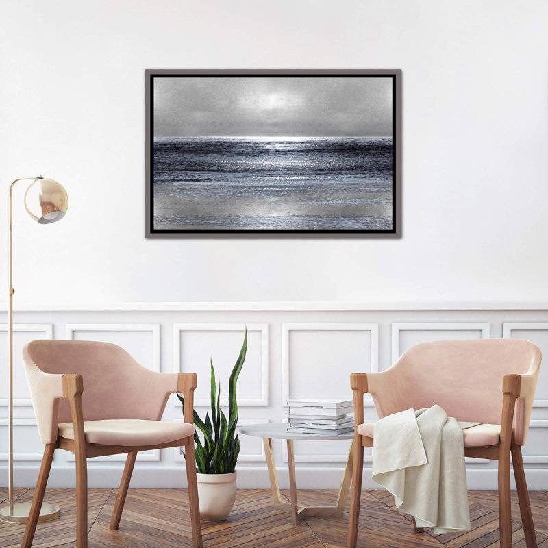« silver seascapes iii » par michelle matthews-print, H 32 po x l 48 po x 1,5 po, Toile encadrée de bois rustique foncé