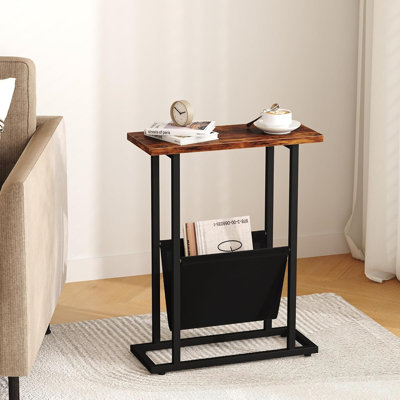 Table d'appoint étroite pour petits espaces, petite table de bout avec porte-revues, petite table mince mince pour salon, chambre à coucher, canapé, brun rustique