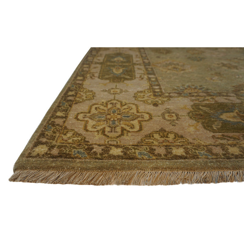 Notting Hill Hand Knotted Wool Area Rug in Sage/Beige, Rectangle 4' x 6'