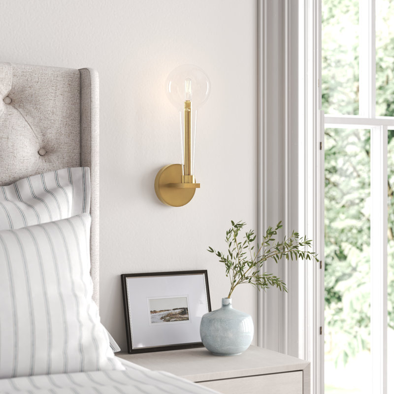 Indira Steel Armed Sconce, Lacquered Brass