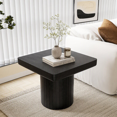 Table de bout moderne en placage de bois massif de 23,6 po, table d'appoint carrée minimaliste avec motif de parquet, base cylindrique rainurée et plateau de table épaissi, table d'appoint compacte pour le salon, noir mat