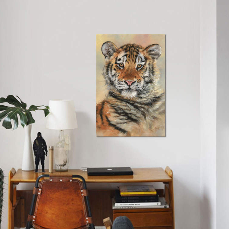 « tiger cub portrait », impression sur toile, H 12 po x l 8 po x P 0,75 po, Toile tendue, Pas de tapis