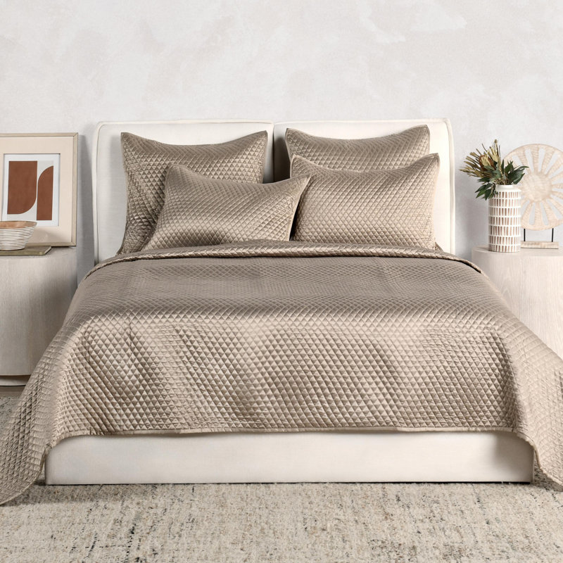 Winthrop Quilt, King Quilt, Natural