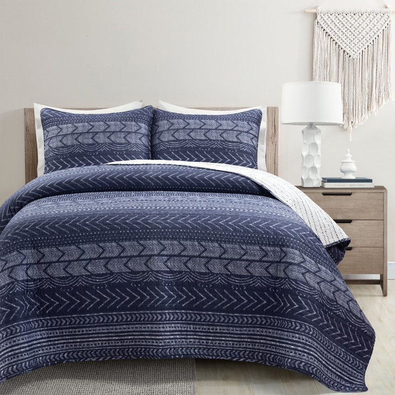 Hygge Geo Reversible Contemporary 3-Piece Quilt Set, Navy, Queen Quilt + 2 Standard Shams