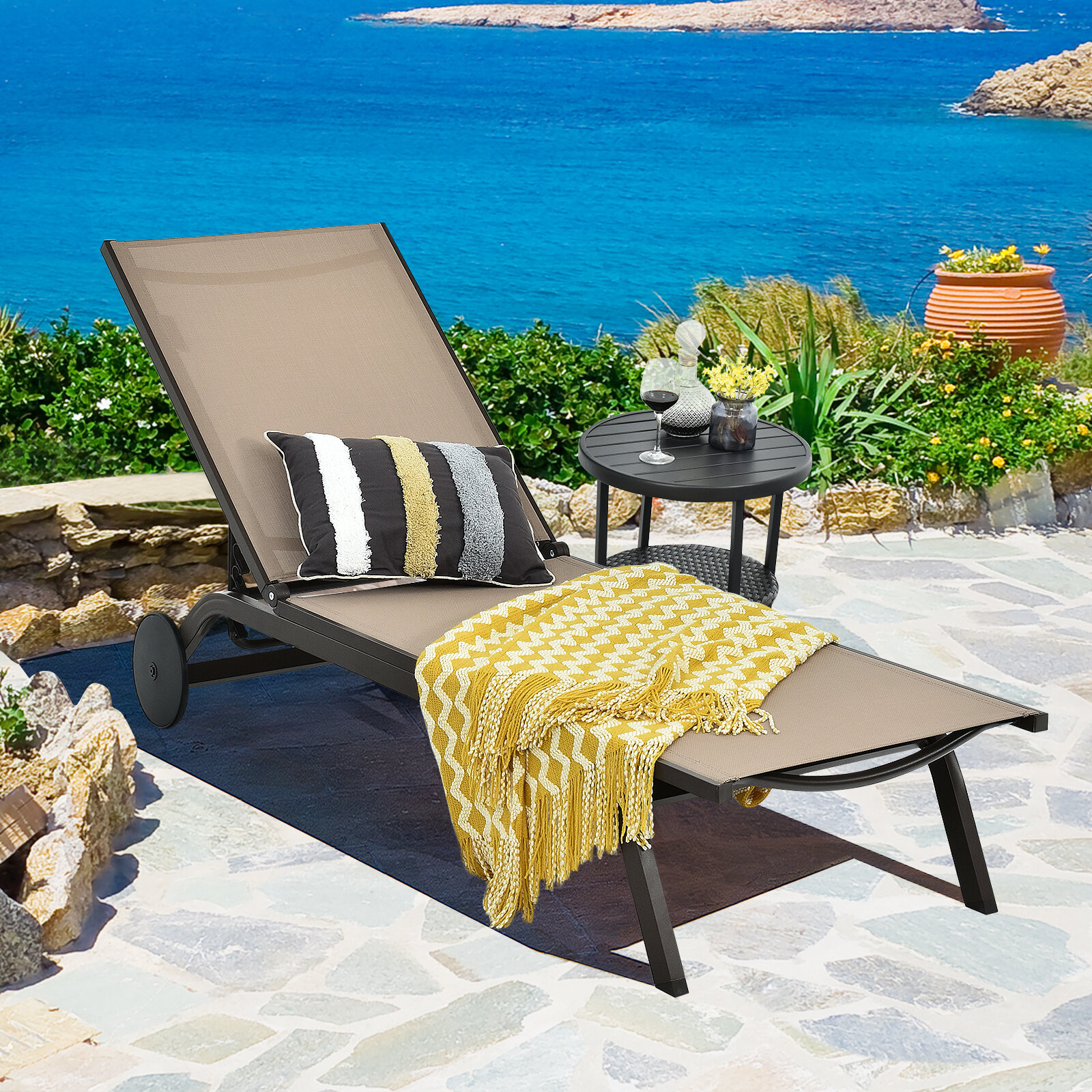 Metal sun loungers online with wheels