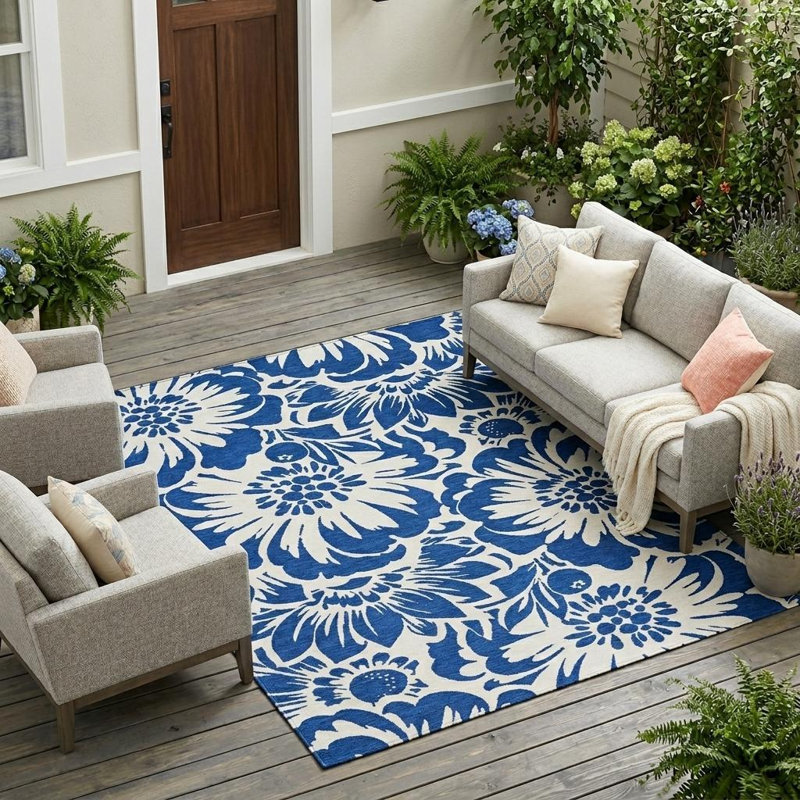 Tapis extérieur lavable antidérapant floral bleu marine et ivoire 10 pi x 14 pi