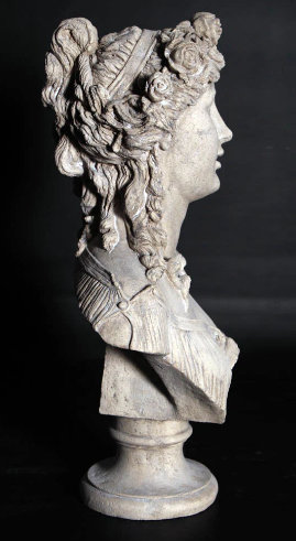 Statue Sabine